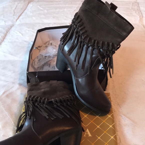 Fringed Boot - Picture 3 of 4